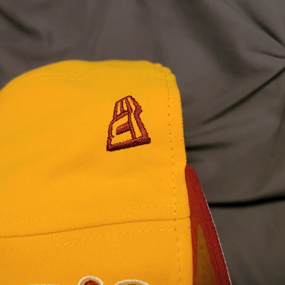 Rare Washington Redskins Two Tone New Era 59Fifty - Size 7 3/8 - Picture 2 of 6